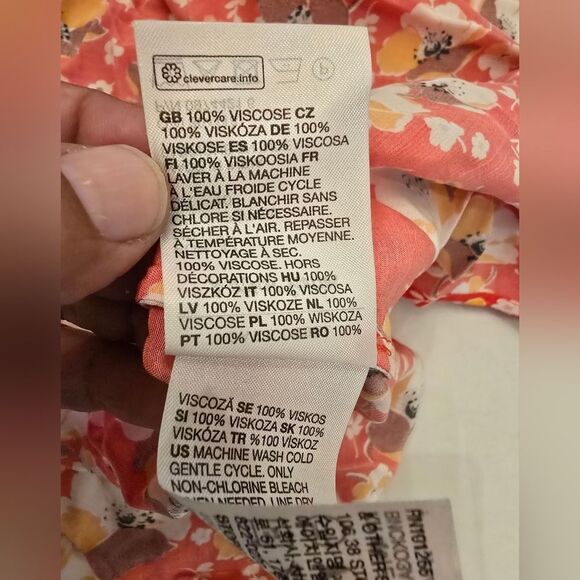 And Other Stories Scalloped Red Floral Wrapping Dress Size 10 - Picture 3 of 11